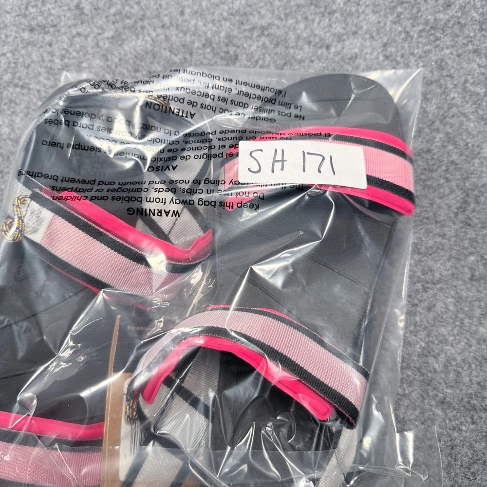 The North Face Skeena Sport Sandal Mens 11 TNF Red Black NFOA5JC6KZ3-110